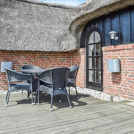 Three-bedroom In Ringkøbing