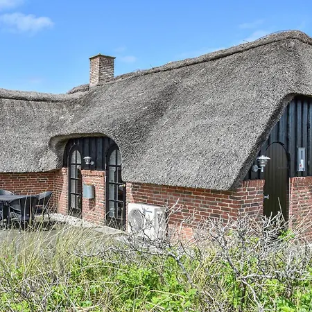 Holiday home 3 Bedroom Beautiful In *
